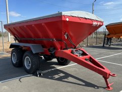 Машина для внесения минеральных удобрений МВУ-8Г Машина для внесения минеральных удобрений МВУ-8Г